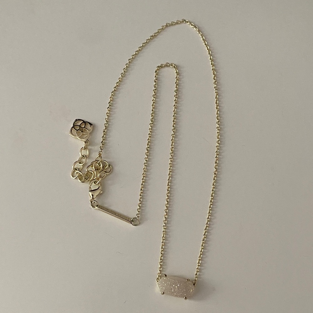Kendra Scott iridescent white drusy Gold Necklace with Pendant